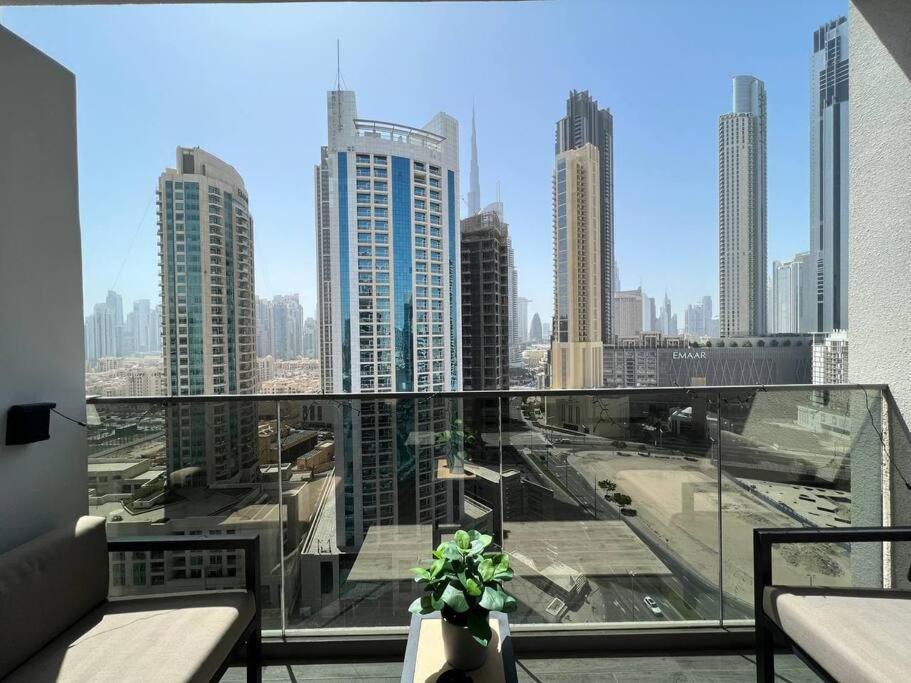 Urban King Bed With Burj Khalifa View & Dubai Mall Εξωτερικό φωτογραφία