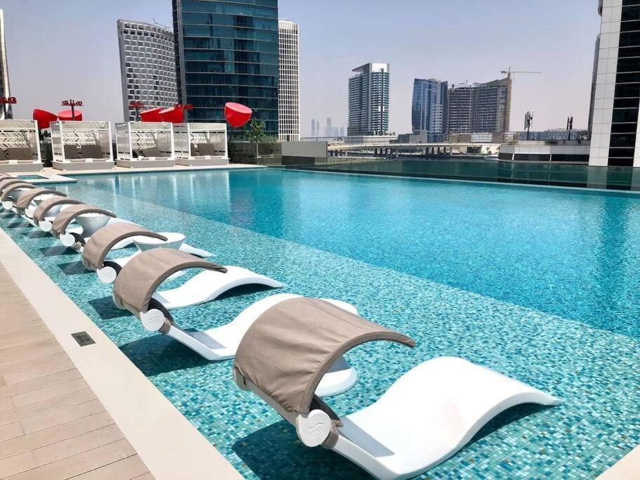 Urban King Bed With Burj Khalifa View & Dubai Mall Εξωτερικό φωτογραφία