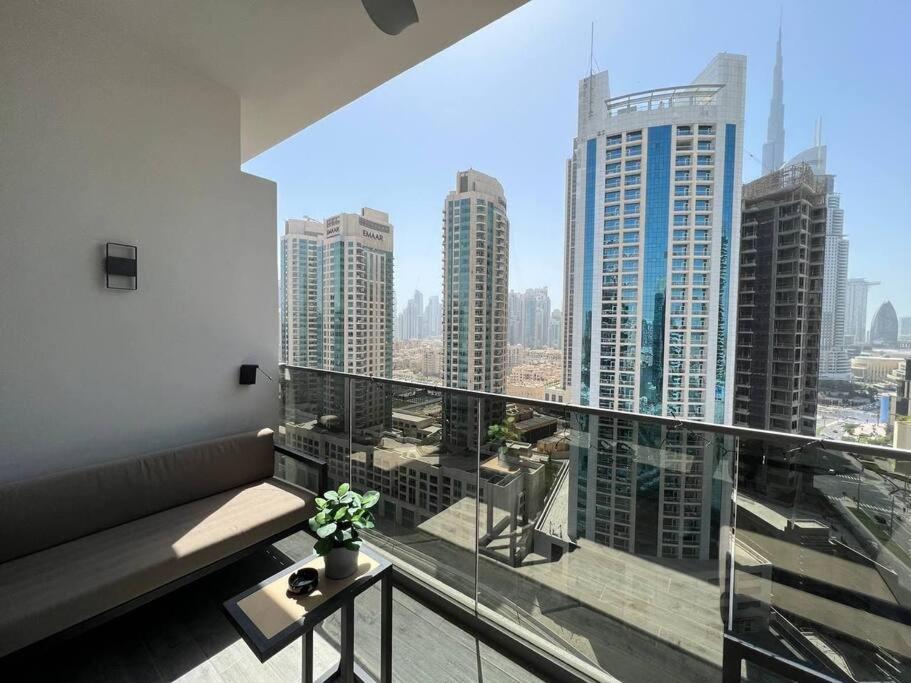 Urban King Bed With Burj Khalifa View & Dubai Mall Εξωτερικό φωτογραφία